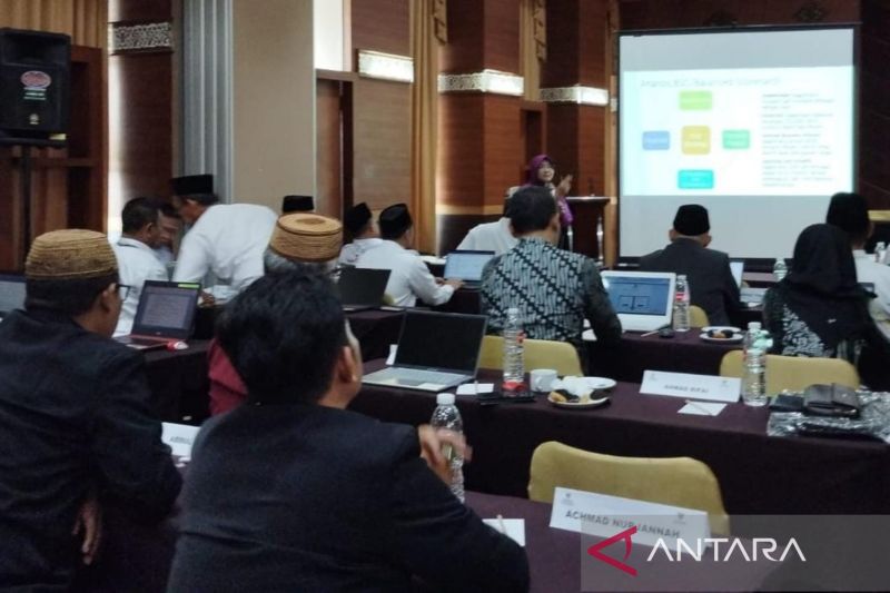 Ilustrasi: Kegiatan pelatihan berbasis kompetensi dan sertifikasi guna meningkatkan kompetensi amil zakat yang diselenggarakan oleh Badan Amil Zakat Nasional (Baznas) RI di Jakarta, Senin (10/6/2024). (ANTARA/HO-Baznas RI)
