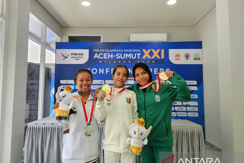 Adelia Prasasti Raih Emas Angkat Besi PON 2024, Terinspirasi Rekan