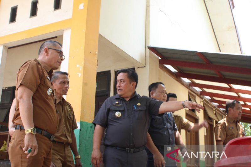 Bupati Bekasi Tinjau Pembangunan Sarana Pendidikan untuk Kualitas Optimal