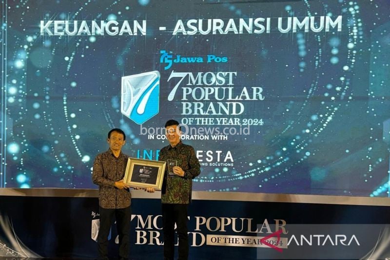 BRI Insurance (BRINS) kembali meraih penghargaan sebagai 7 Most Popular Brand of The Year 2024 dari Jawa Pos untuk kategori keuangan (asuransi umum), Jakarta, Selasa (3/9/2024) ANTARA/HO-BRI Insurance