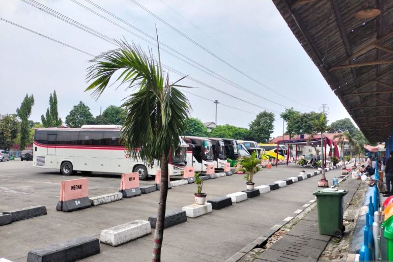 Kantong Parkir Terminal Kampung Rambutan Siap Sambut Jemaat Misa Akbar