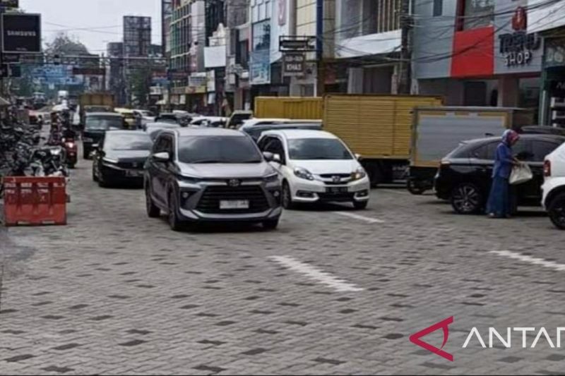 Penataan kawasan perkotaan Karawang. ANTARA/Ali Khumaini