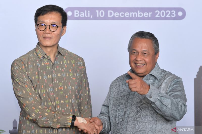Kemudahan Transaksi Pembayaran Lintas Negara dengan LCT