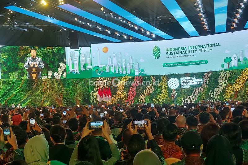 President Joko Widodo (Jokowi) delivering remarks at the opening of the Indonesia International Sustainability Forum (ISF) 2024 at Jakarta Convention Center, Jakarta, on Thursday (September 5, 2024).