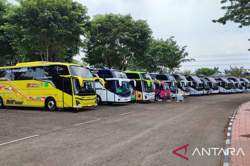 Kantong Parkir Penuh, Jemaat Katolik Siap Hadiri Misa Akbar Paus Fransiskus