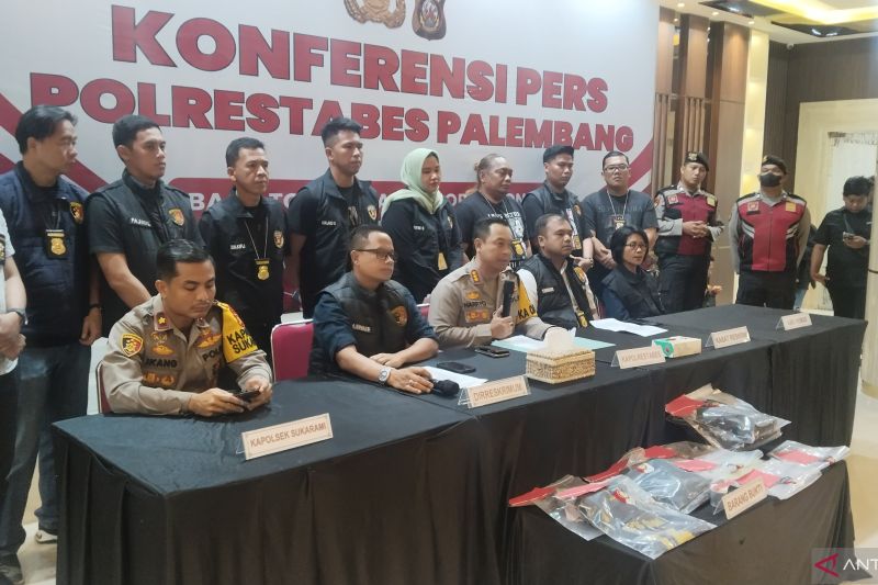 Polrestabes Palembang ungkap pembunuhan siswi SMP, empat tersangka ditangkap