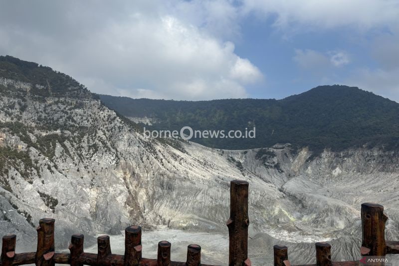 Situasi terkini di area wisata alam Gunung Tangkuban Parahu, Kabupaten Bandung Barat, Jawa Barat, Kamis (5/9/2024). (ANTARA/Rubby Jovan)