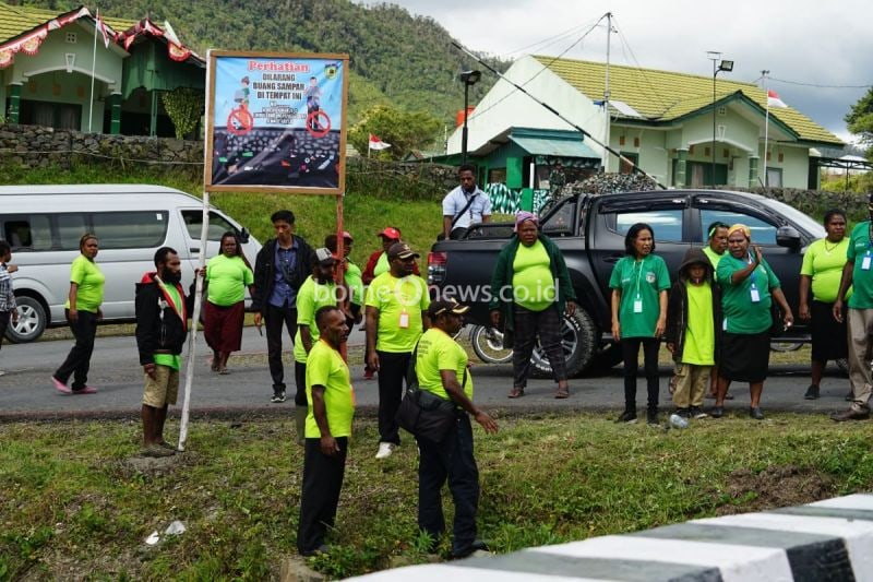 Pemerintah Puncak Jaya Lakukan Edukasi Lingkungan untuk Masyarakat