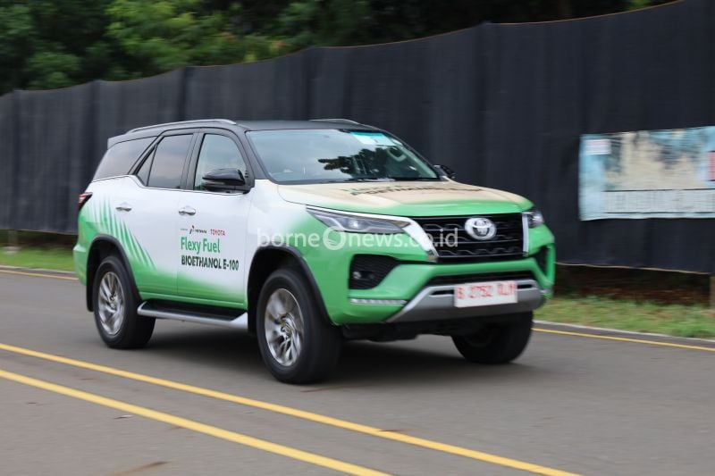 Toyota Usulkan Kendaraan Hybrid dan Bioetanol untuk Turunkan Emisi