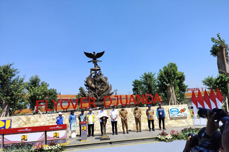 Presiden RI Joko Widodo meresmikan Flyover Djuanda di Sidoarjo Jawa Timur. ANTARA/Indra Setiawan