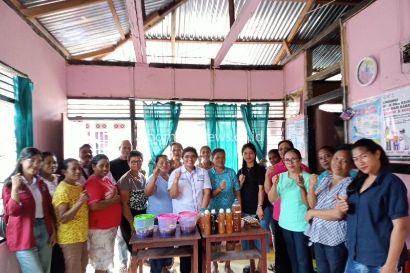 Edukasi Pembuatan Eco Enzyme untuk PKK Negeri Rutong, Ambon