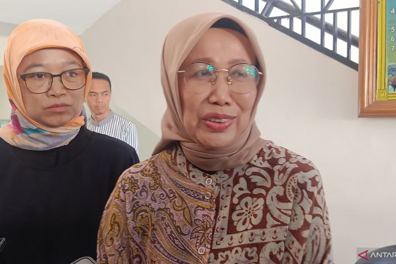 Kantor Cabang Dinas Pendidikan Wilayah V Jawa Barat, Nonong Winarni. ANTARA/Ahmad Fikri