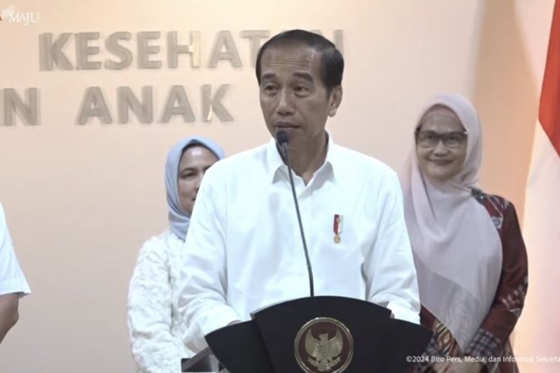 Tangkapan layar - Presiden Joko Widodo (Jokowi) saat berpidato dalam agenda peresmian Gedung Kesehatan Ibu dan Anak Rumah Sakit (RS) Wahidin Sudirohusodo Makassar Sulawesi Selatan, Jumat (6/9/2024). ANTARA/Andi Firdaus-Setpres.