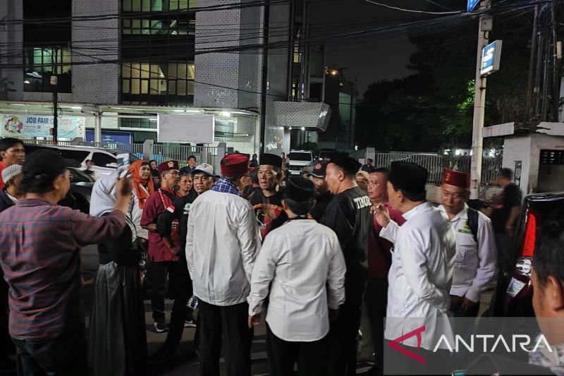 Silaturahmi Ridwan Kamil di Bamus Betawi diwarnai keributan