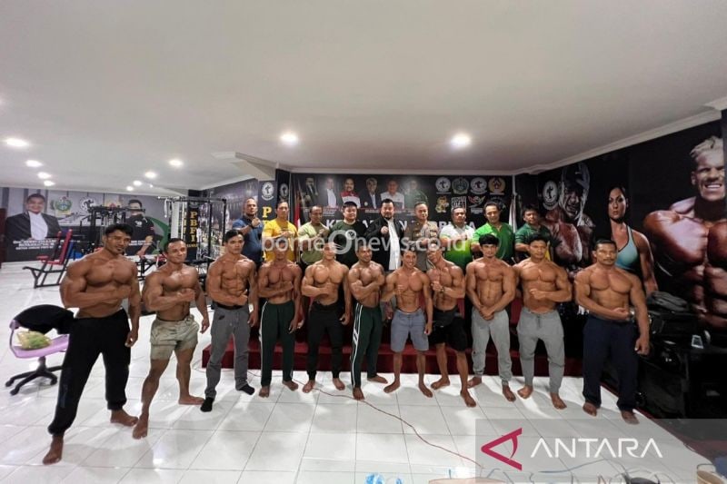 Atlet binaraga Sumut yang akan tampil di PON 2024 (ANTARA/Juraidi)