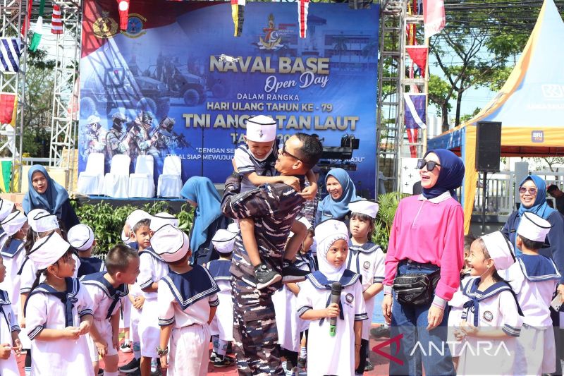 Lanal Banjarmasin Gelar Open Day untuk Rayakan HUT TNI AL ke-79