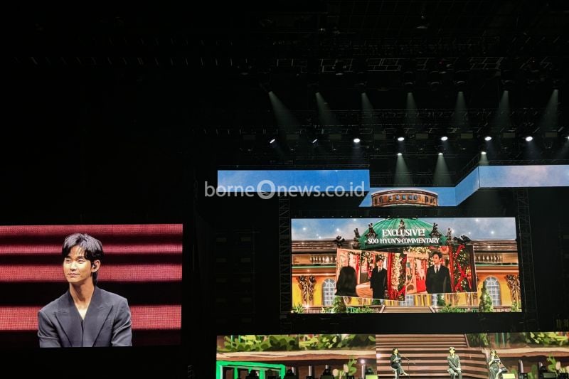 Kim Soo-hyun Tampil Memukau saat Bawakan OST di Jakarta