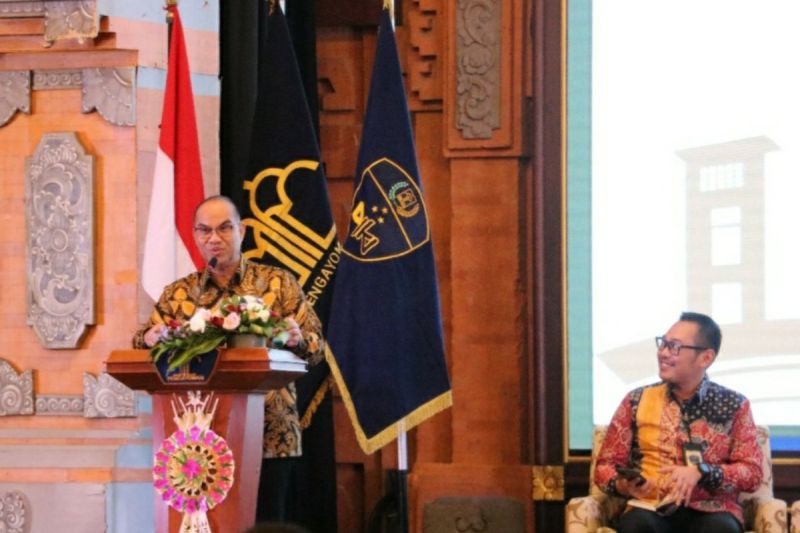 Kakanwil Kemenkumham Sumsel Ilham Djaya memberikan penjeladan potensi kekayaan intelektual indikasi geografis. (ANTARA/HO/Kemenkumham SS/24)