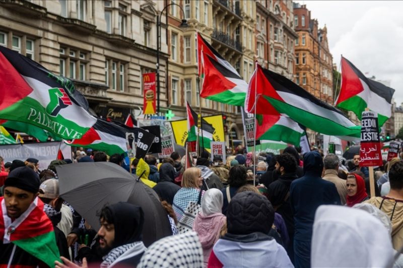 Ribuan Warga London Demontras Serukan Gencatan Senjata di Gaza