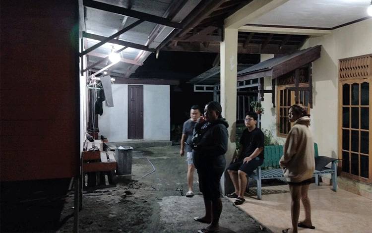 Warga Jalan Bukit Keminting Gelar Ronda Mandiri Antisipasi Pembakaran Bangunan Oleh OTK