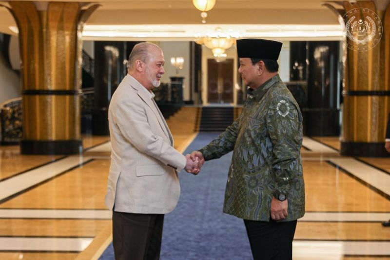 Raja Malaysia Yang di-Pertuan Agong Sultan Ibrahim (kiri) menerima kunjungan Menteri Pertahanan Prabowo Subianto di Istana Negara, Kuala Lumpur, Sabtu (7/9/2024). ANTARA/Facebook/Yang di-Pertuan Agong @SultanIbahimSultanIskandar