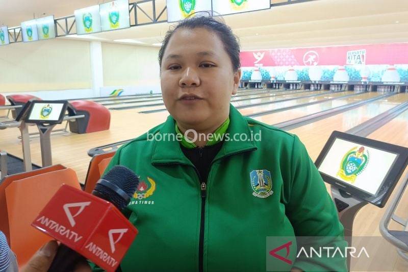 Peboling Jawa Timur Shinta Ceysaria Yunita, menjawab pertanyaan wartawan di GOR Hj Rayati Syafrin, Kabupaten Deli Serdang, Sumatera Utara, Sabtu (7/9/2024) malam. ANTARA/Donny Aditra