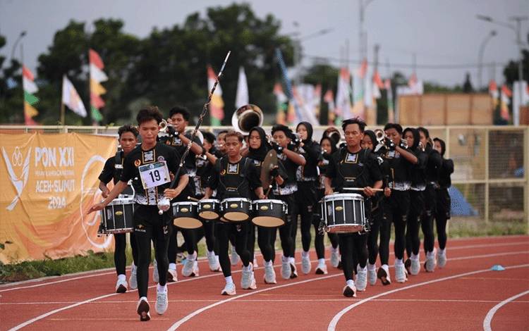 Atlet Drumband Kalteng Tampilkan Performa Terbaik di PON XXI