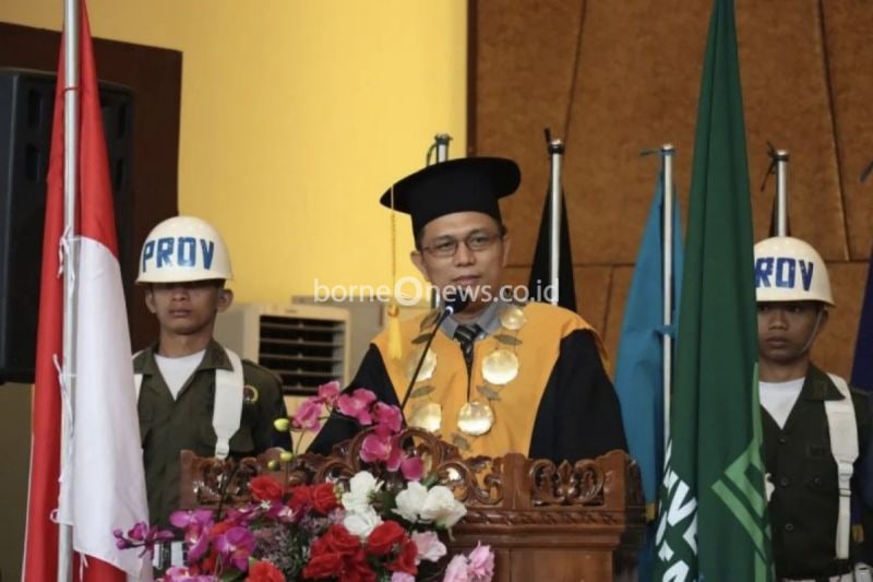 Rektor UIN Suska Riau Prof Dr Khairunnas Rajab. (ANTARA/HO-UIN Suska)