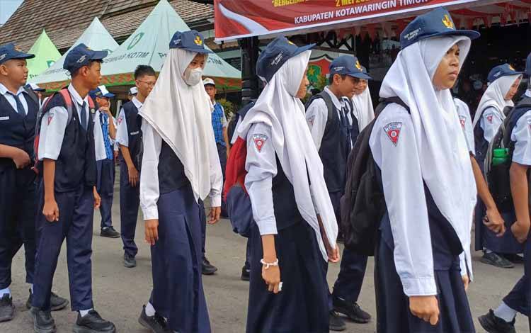 Pelajar SMP di Kabupaten Kotawaringin Timur. (FOTO: DEWIP)