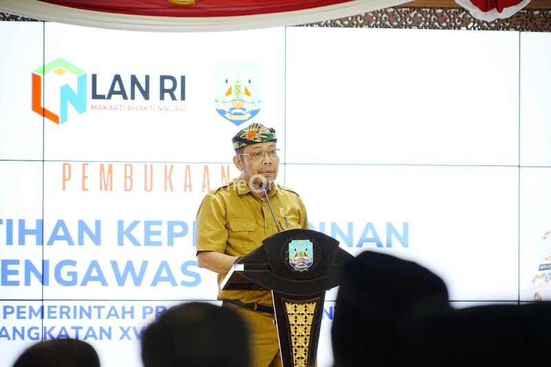 Asisten Administrasi Umum Setda Provinsi Kaltara Pollymart Sijabat di Bulungan, Senin membuka kegiatan PKP. (ANTARA/HO-DKISP Kaltara)