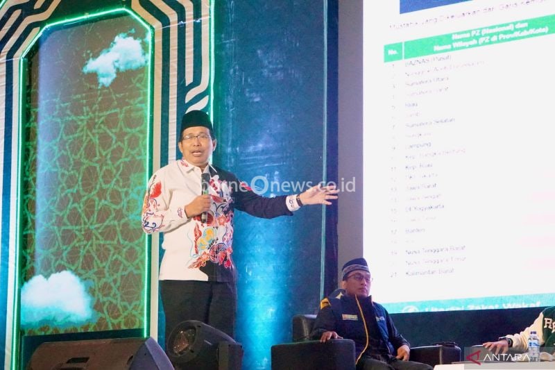 Direktur Pemberdayaan Zakat dan Wakaf Kementerian Agama (Kemenag) RI Waryono Abdul Ghafur dalam gelar wicara yang bertemakan Mustahik Naik Kelas: Inspirasi Dampak Zakat Melalui Program Kampung Zakat dan KUA Pemberdayaan Ekonomi Umat, sebagai bagian dari rangkaian MTQ Nasional XXX di Samarinda, Kalimantan Timur, Jumat (9/9/2024) (ANTARA/HO-Kemenag RI)