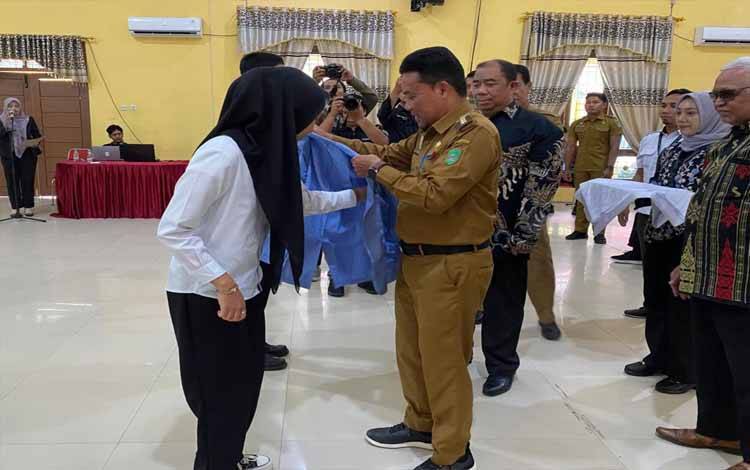 Tahun Kedua, 33 Mahasiswa PSDKU Polnep Sukamara Ikuti Pengenalan Kehidupan Kampus