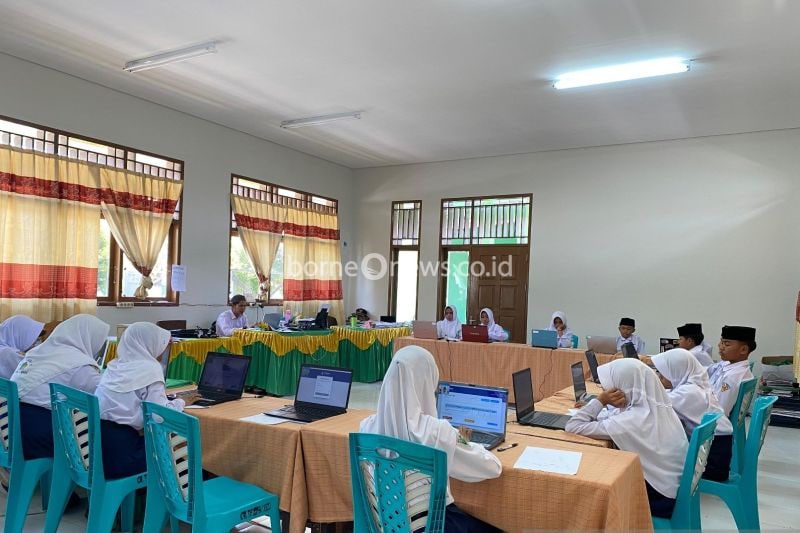 Evaluasi Kemampuan Siswa MTs Negeri 2 Bolmong Melalui ANBK 2024