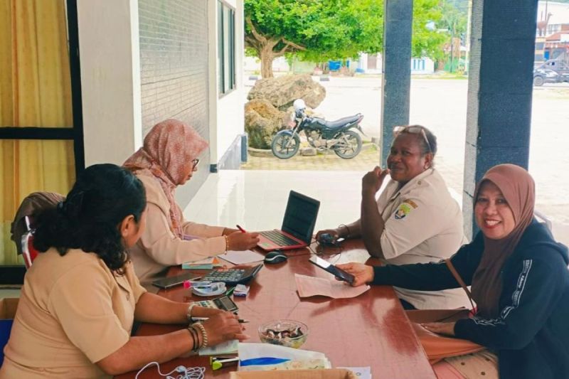 Pekan Panutan Bapenda Kaimana Permudah Pembayaran PBB P2