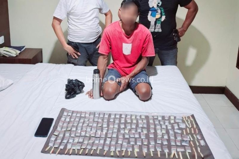 Barang bukti ganja yang diamankan Direktorat Reserse Narkoba Polda Papua (ANTARA/HO-Humas Polda Papua)