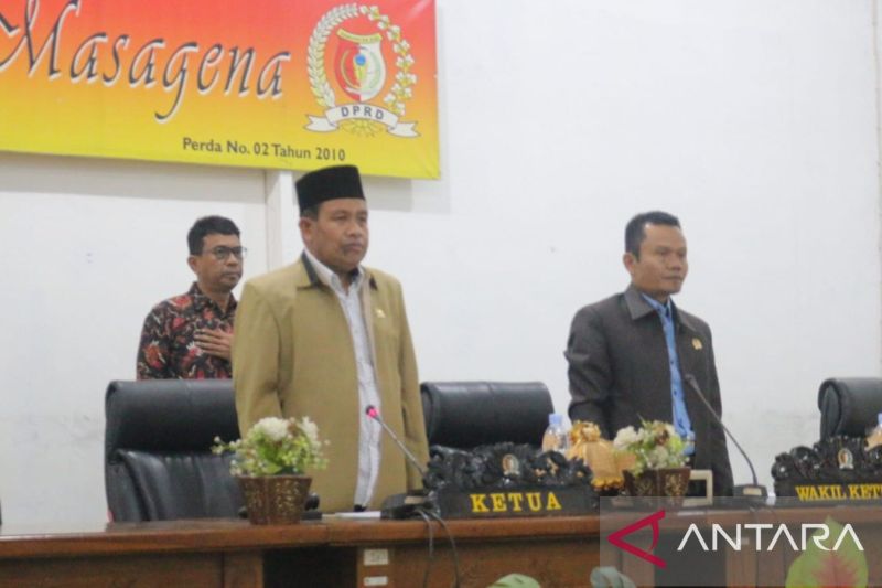DPRD Sigi Resmi Tetapkan Enam Fraksi untuk Periode 2024-2029