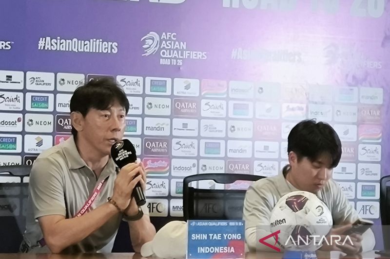 Shin Tae-yong puji mental pemain setelah Indonesia imbang dengan Australia