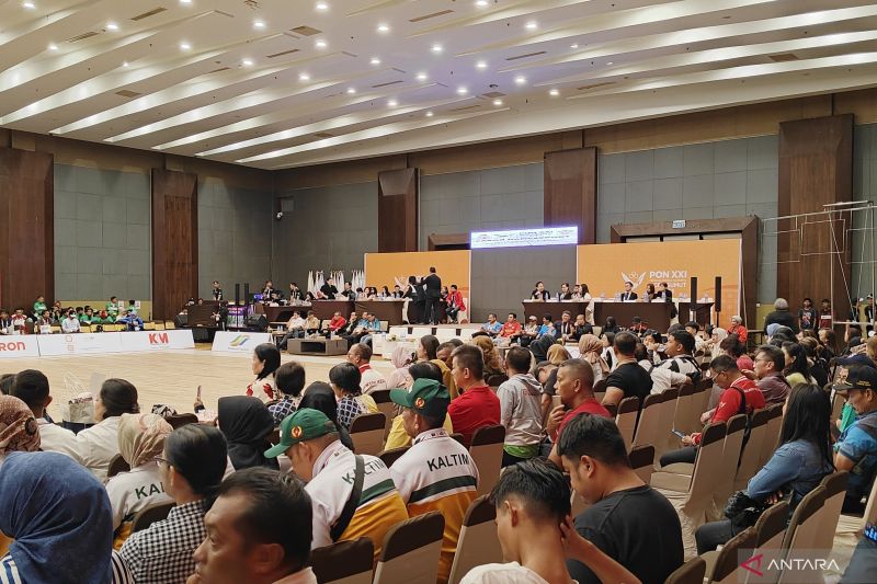 Antusiasme Penonton Memenuhi Hari Kedua Kompetisi Dancesport