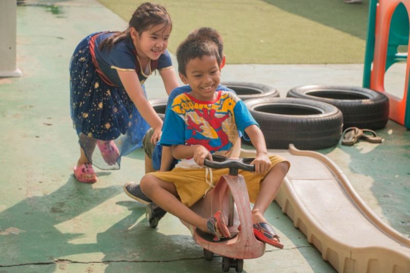 Pentingnya Pengawasan Orang Tua Terhadap Penggunaan Gadget Anak