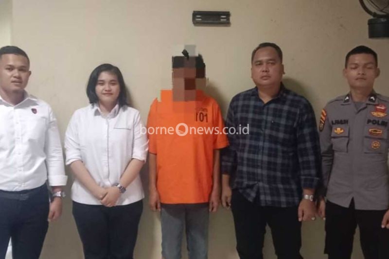 Penangkapan pelaku penggelapan kikitir tanah oleh Ditreskrimum Polda Banten di Serang, Selasa (10/9/2024). ANTARA/HO-Polda Banten