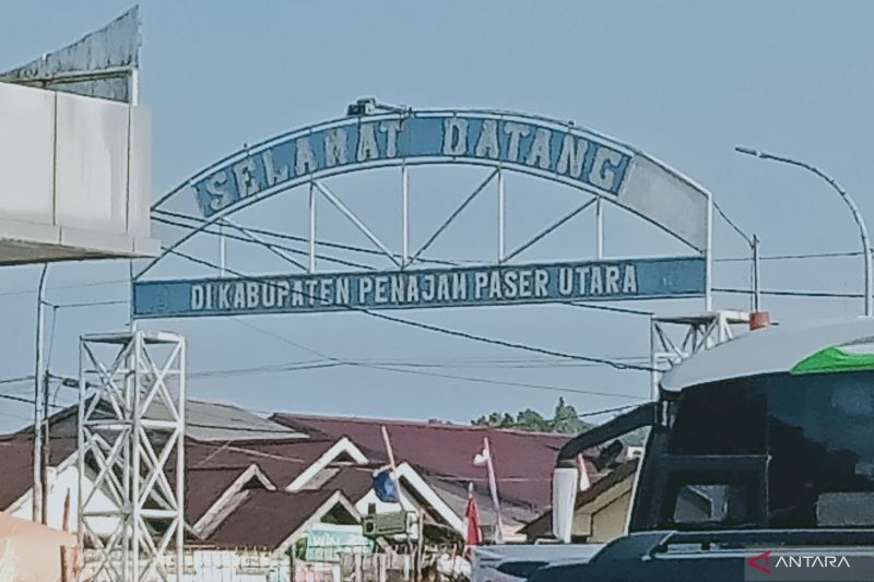 Pintu Gerbang Kabupaten Penajam Paser Utara, Provinsi Kalimantan Timur (ANTARA/Nyaman Bagus Purwaniawan)