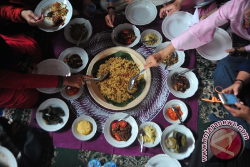 Kembuhung, kuliner tradisional yang mendukung zero food waste
