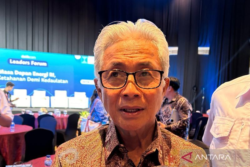 Kepala Satuan Kerja Khusus Pelaksana Kegiatan Usaha Hulu Minyak dan Gas Bumi (SKK Migas) Dwi Soetjipto ditemui usai menghadiri Leaders Forum: Masa Depan Energi RI di Jakarta, Rabu (11/9/2024). ANTARA/Maria Cicilia Galuh