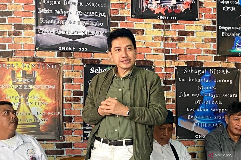 Bakal calon wakil gubernur DKI jalur independen, Kun Wardana Abyoto di kawasan Tebet, Jakarta, Rabu (11/9/2024) ANTARA/Luthfia Miranda Putri