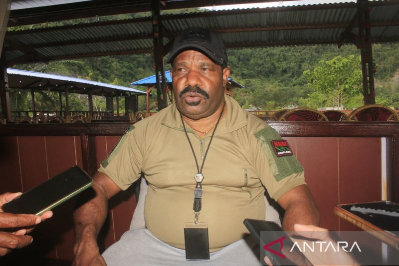 Ketua LMA Papua Lenis Kogoya (ANTARA/Yudhi Efendi)