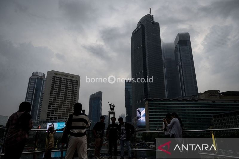 Prakiraan Cuaca Jakarta Hari Ini, Hujan Ringan dan Suhu Stabil