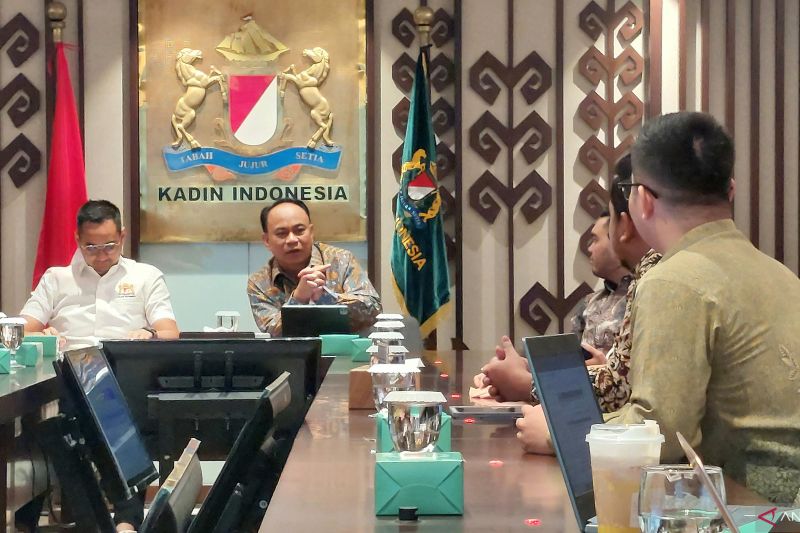 Communication and Informatics (Kominfo) Minister Budi Arie Setiadi (second from left) in a discussion in Jakarta on Friday (August 30, 2024). (ANTARA/Adimas Raditya)