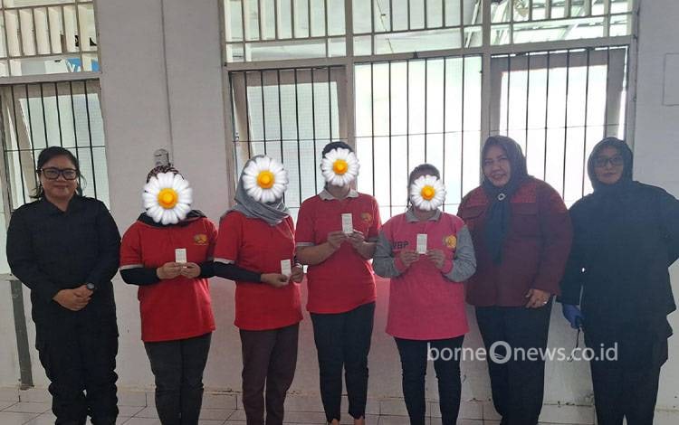Warga Binaan Lapas Perempuan Palangka Raya Jalani Tes Urine