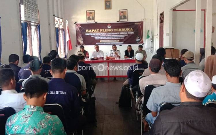 Camat Kapuas Kuala Hadiri Rapat Pleno DPSHP, Ini Pesannya