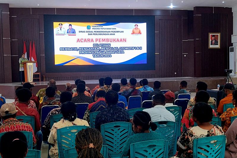 Pelatihan Keterampilan Las untuk 17 Warga Asli Papua di Sorong